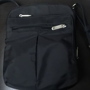 Travelon classic light slim crossbody bag